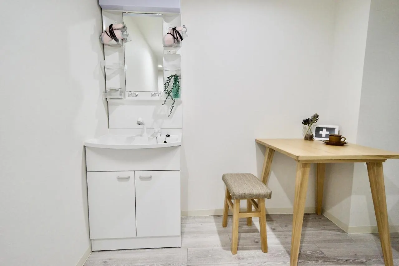 Guest House Re-Worth Joshin1 2F Nagoya Apartment